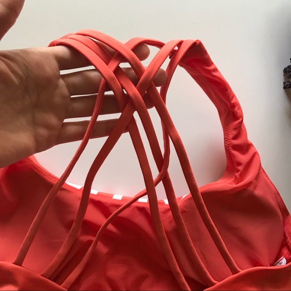 VS Coral multi crossed strap back sports bra Sz S - Picture 5 of 8